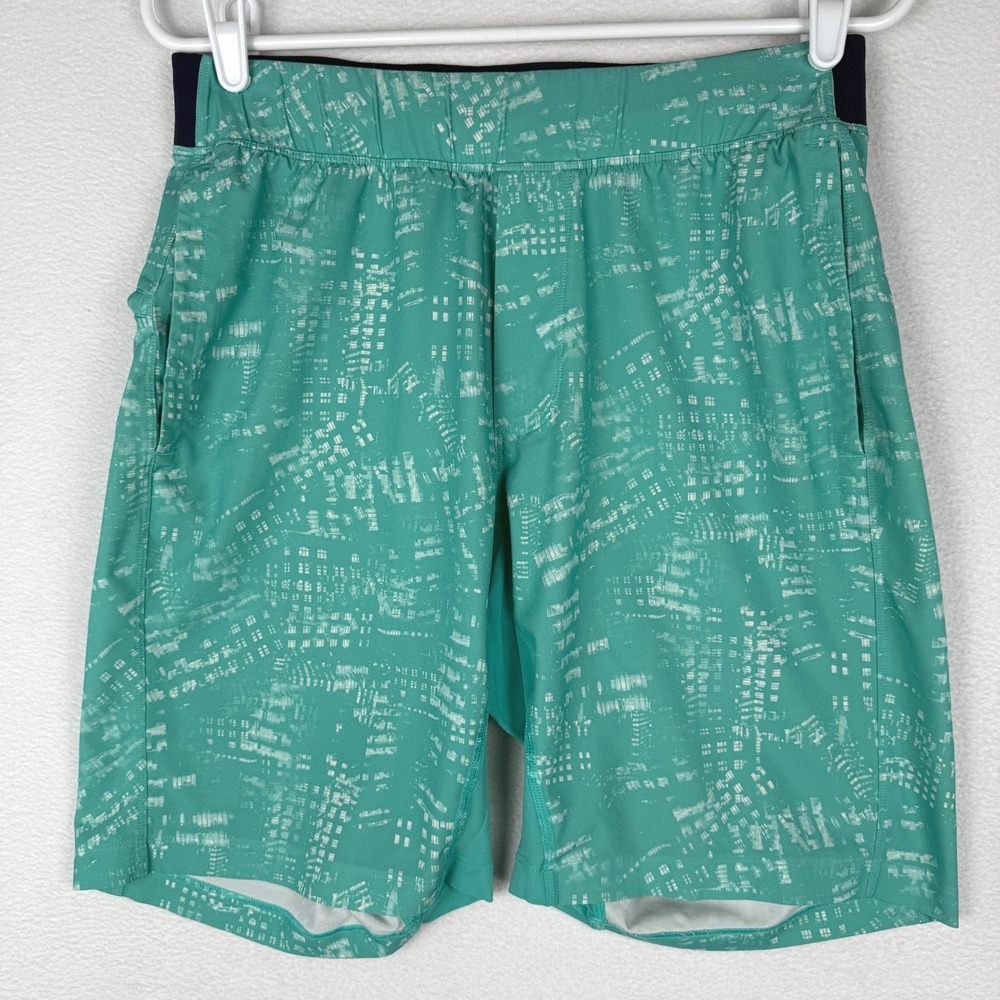Lululemon 9" Pace Breaker Shorts Mens M Green Abstract Linerless Athletic